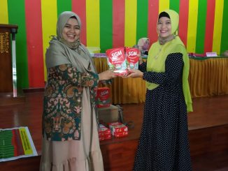 Pembagian Susu Kotak